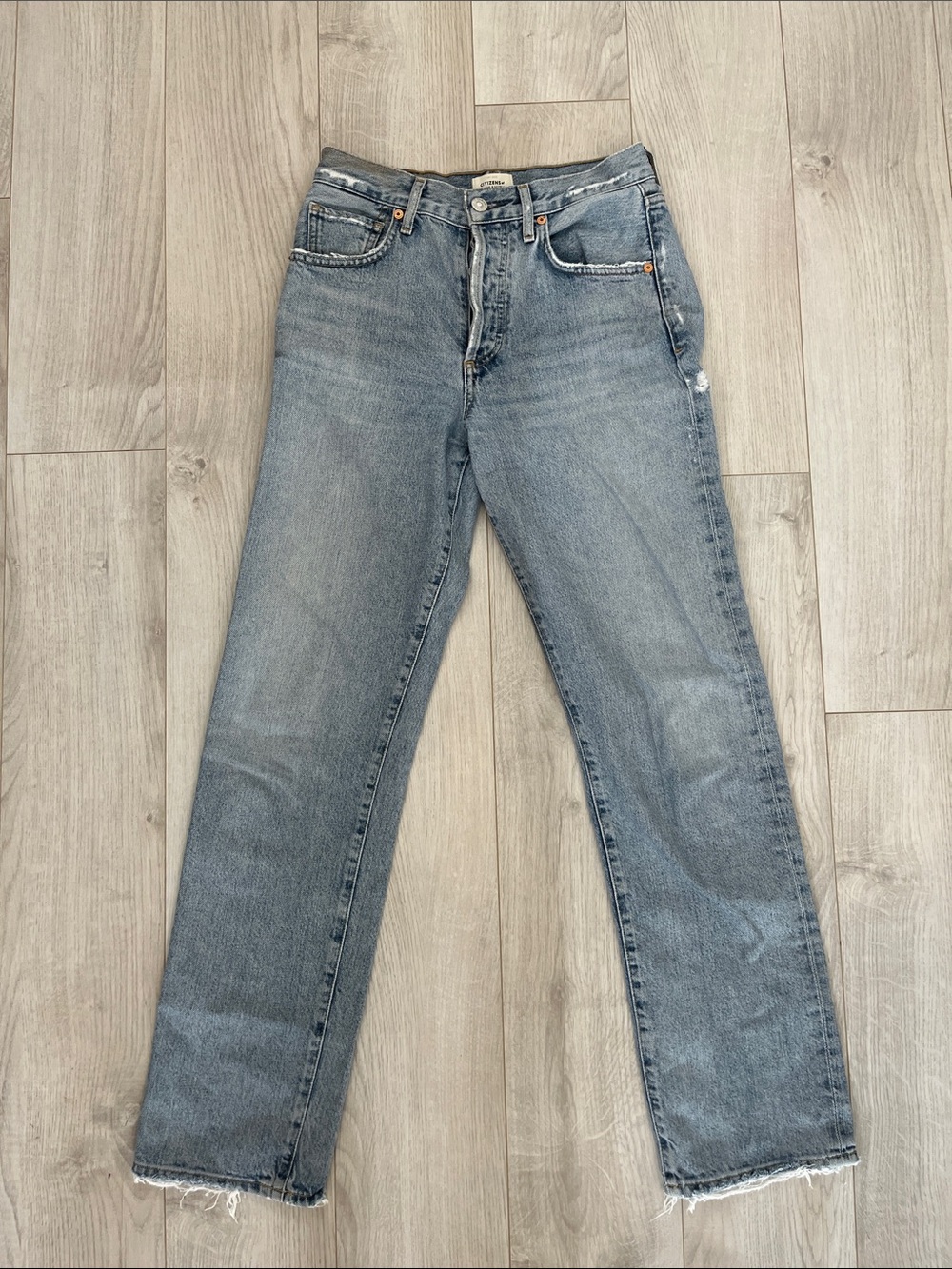 Citizens Of Humanity Straight-Leg Jeans in Light Blue Wash